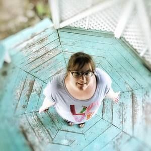 Meet your Posher, Jenn